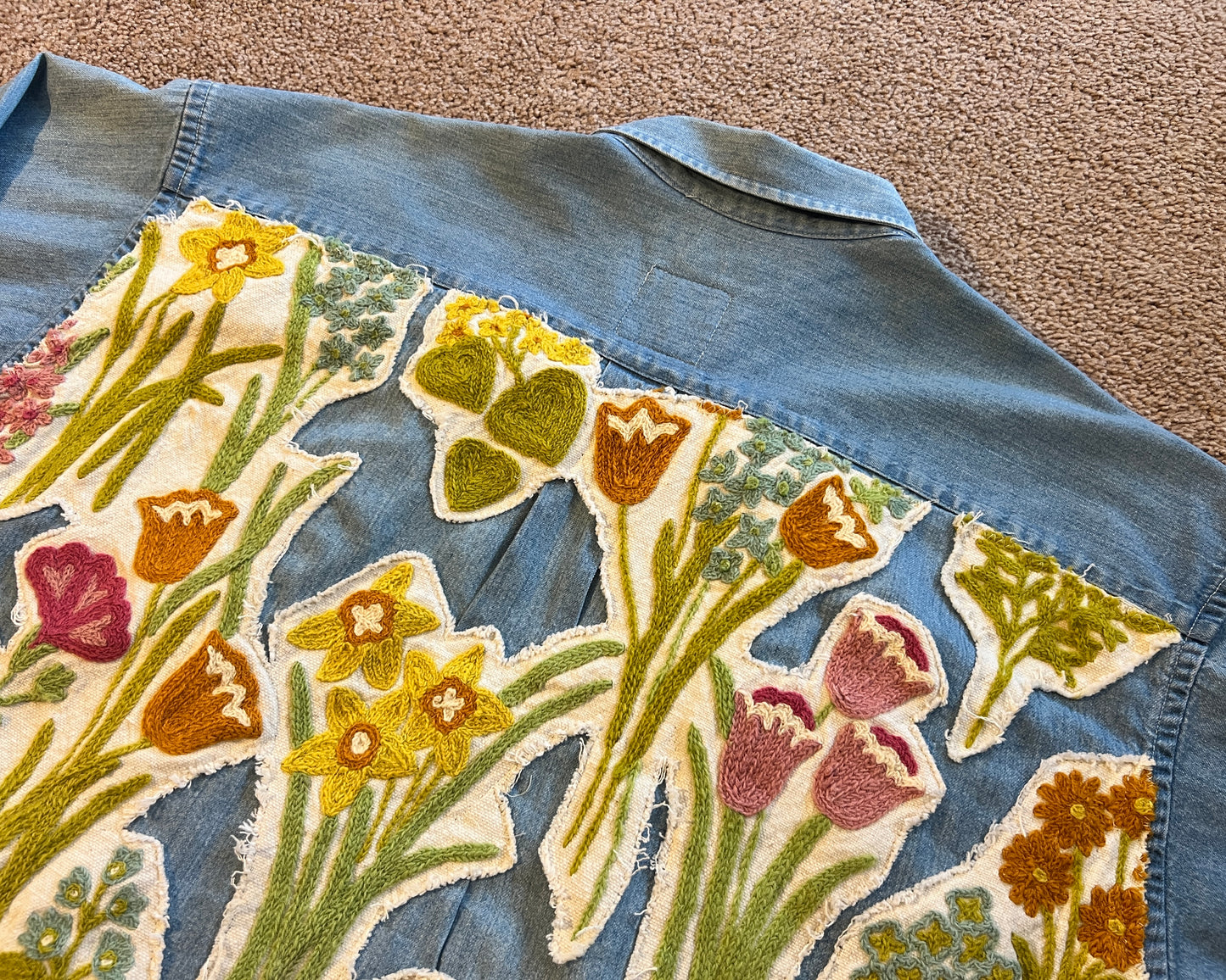 Commissioned Shirt - Embroidered Flowers - Banana Republic Men's XL